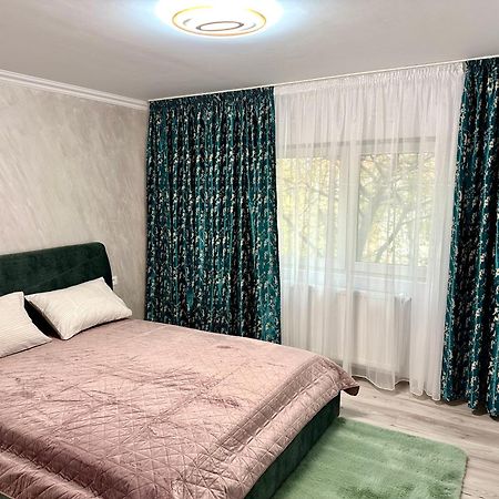 Elite Apartment Buzău Eksteriør bilde