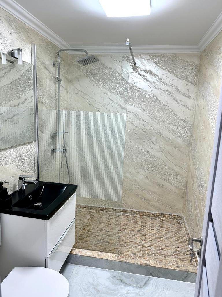 Elite Apartment Buzău Eksteriør bilde