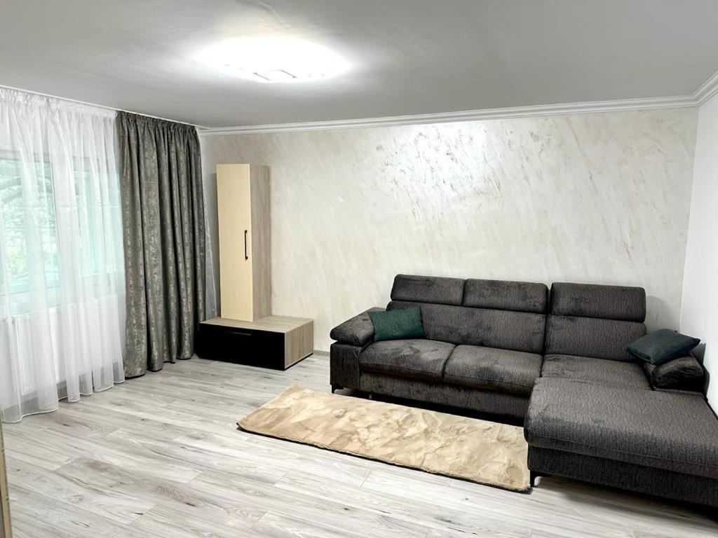 Elite Apartment Buzău Eksteriør bilde